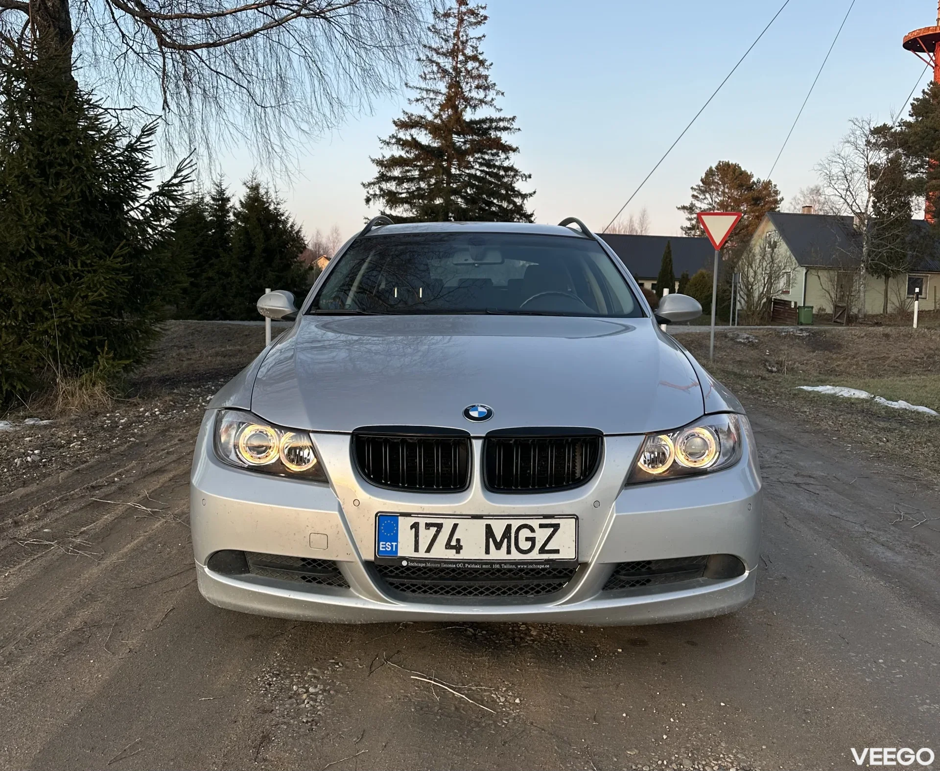BMW 320 2.0 120kW