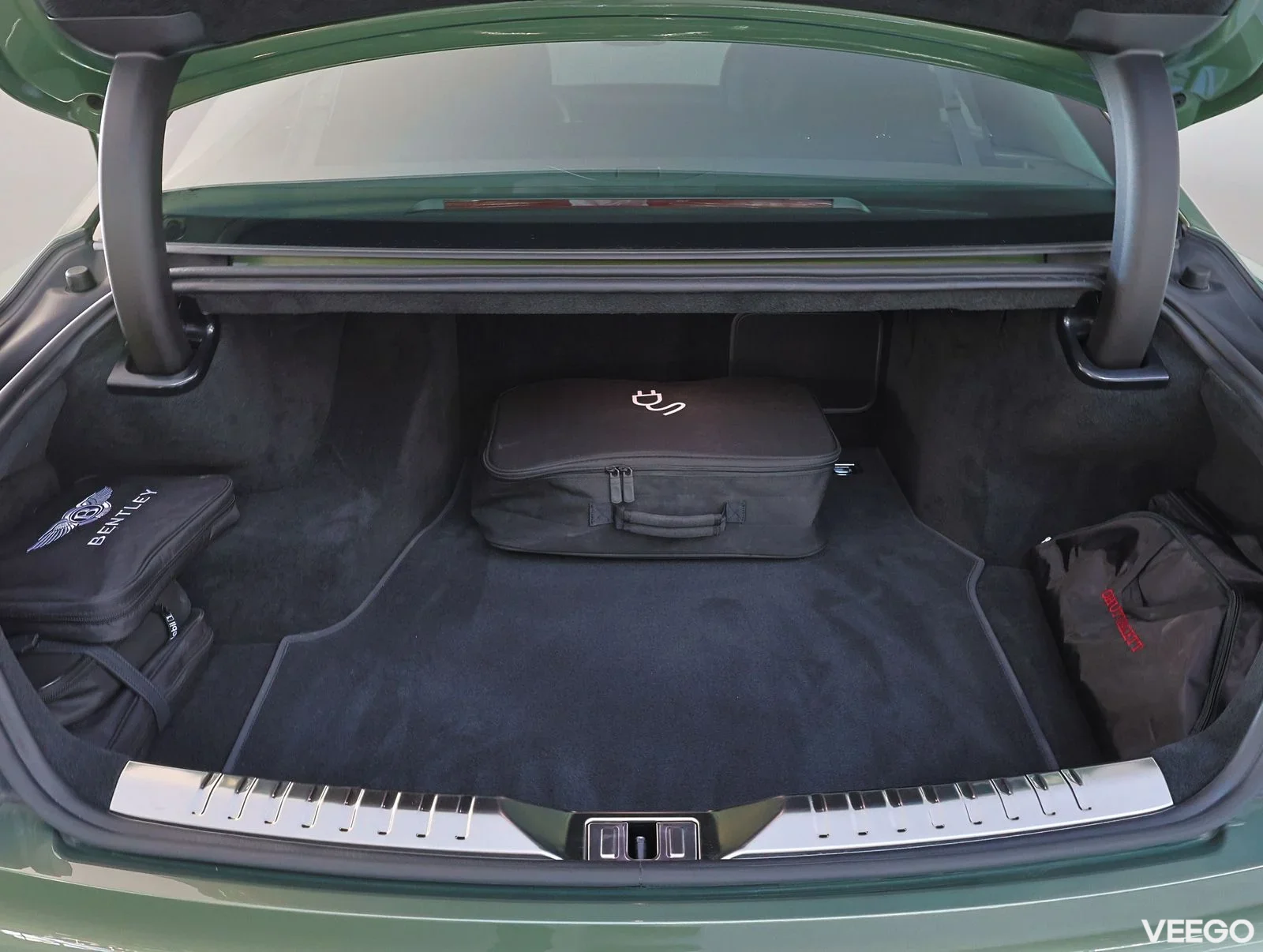 Bentley Flying Spur S HYBRID 306kW