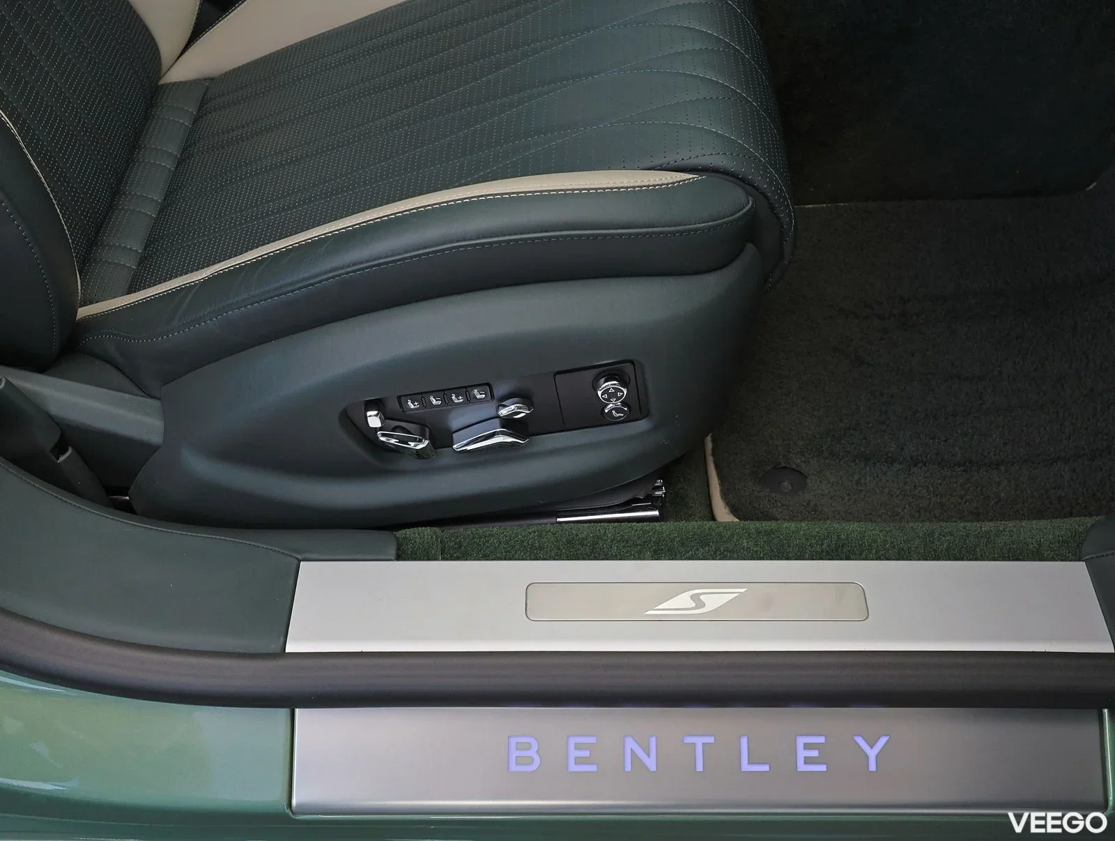 Bentley Flying Spur S HYBRID 306kW