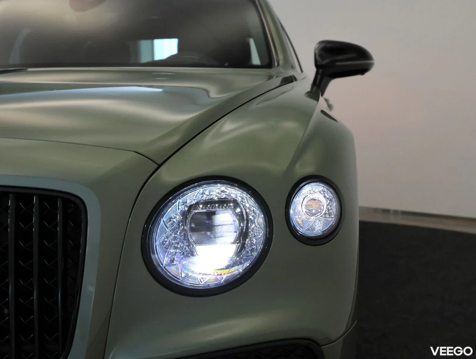 Bentley Flying Spur S HYBRID 306kW