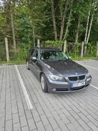 BMW 320 2.0 160kW thumbnail