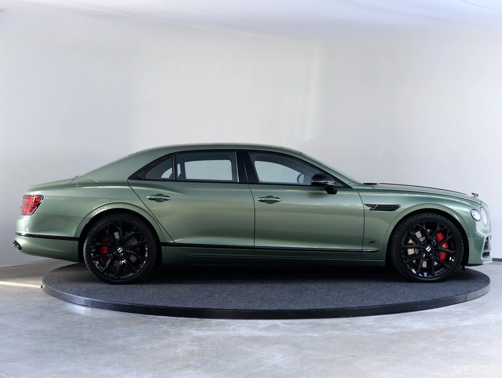 Bentley Flying Spur S HYBRID 306kW