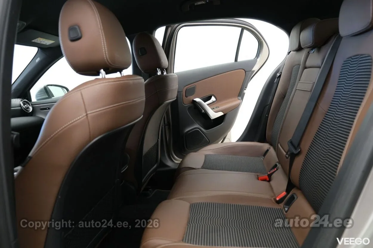 Mercedes-Benz A180 Urban 1.3 100kW