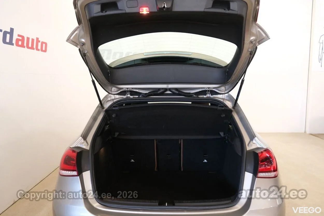 Mercedes-Benz A180 Urban 1.3 100kW