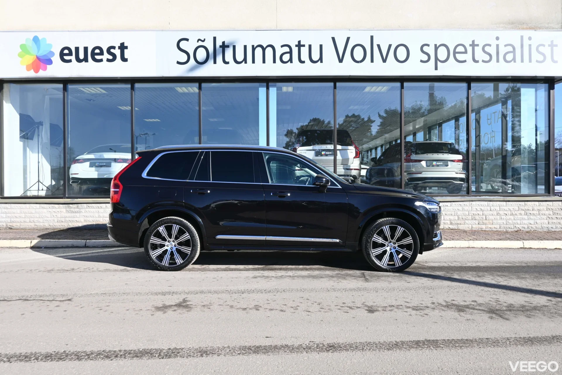 Volvo XC90 AWD T8 H&K ULTIMATE BRIGHT XENIUM INTELLI SAFE MY2022 2 293kW