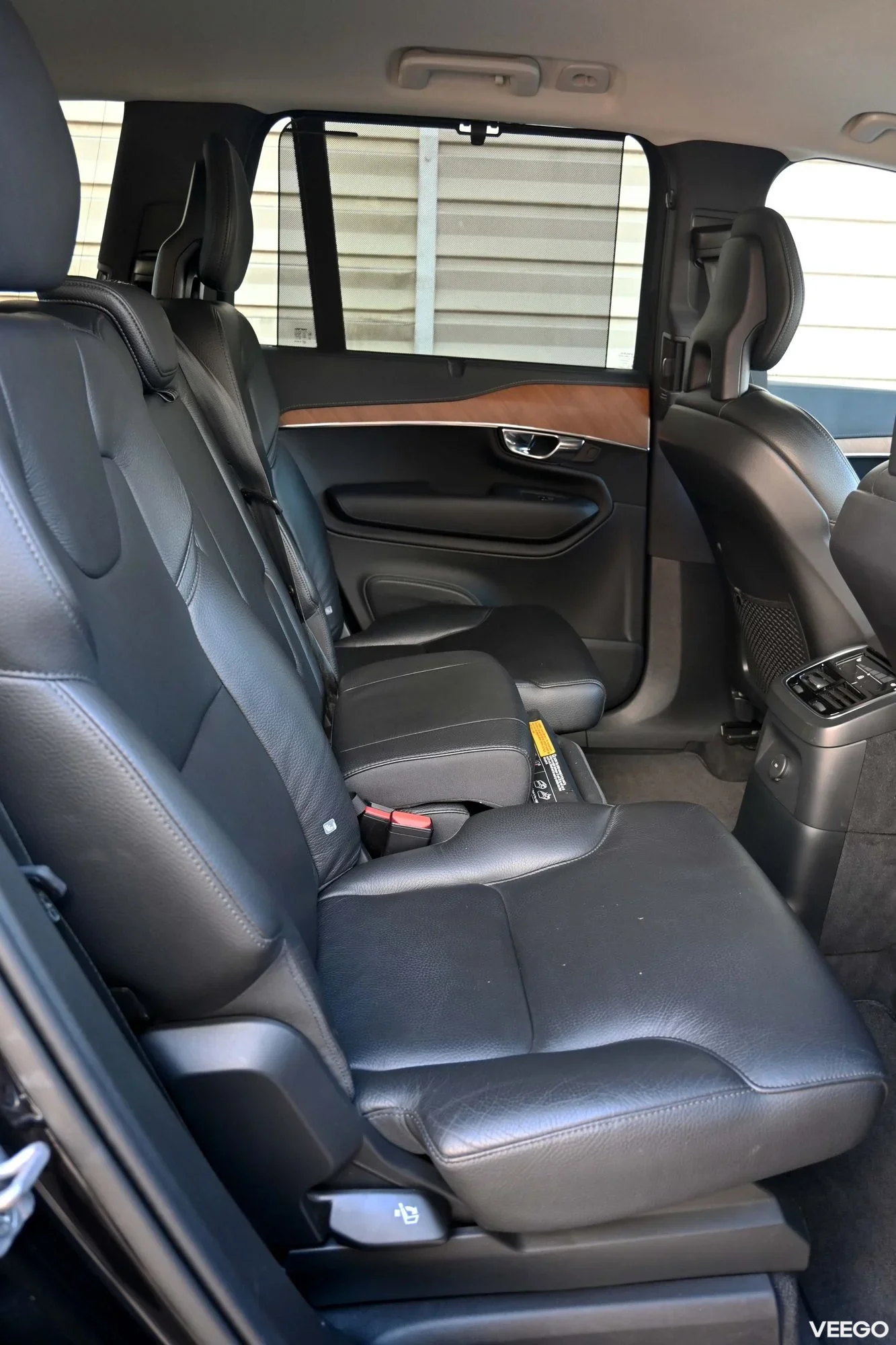 Volvo XC90 AWD T8 H&K ULTIMATE BRIGHT XENIUM INTELLI SAFE MY2022 2 293kW