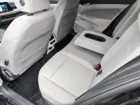 Volkswagen Golf 85kW thumbnail
