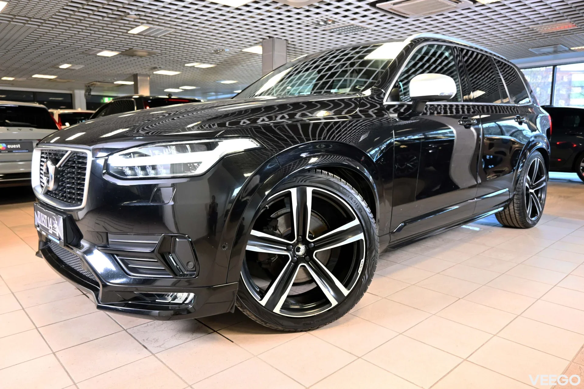 Volvo XC90 HEICO SPORTIV AWD B&W 4C INTELLI SAFE FULL 2 190kW