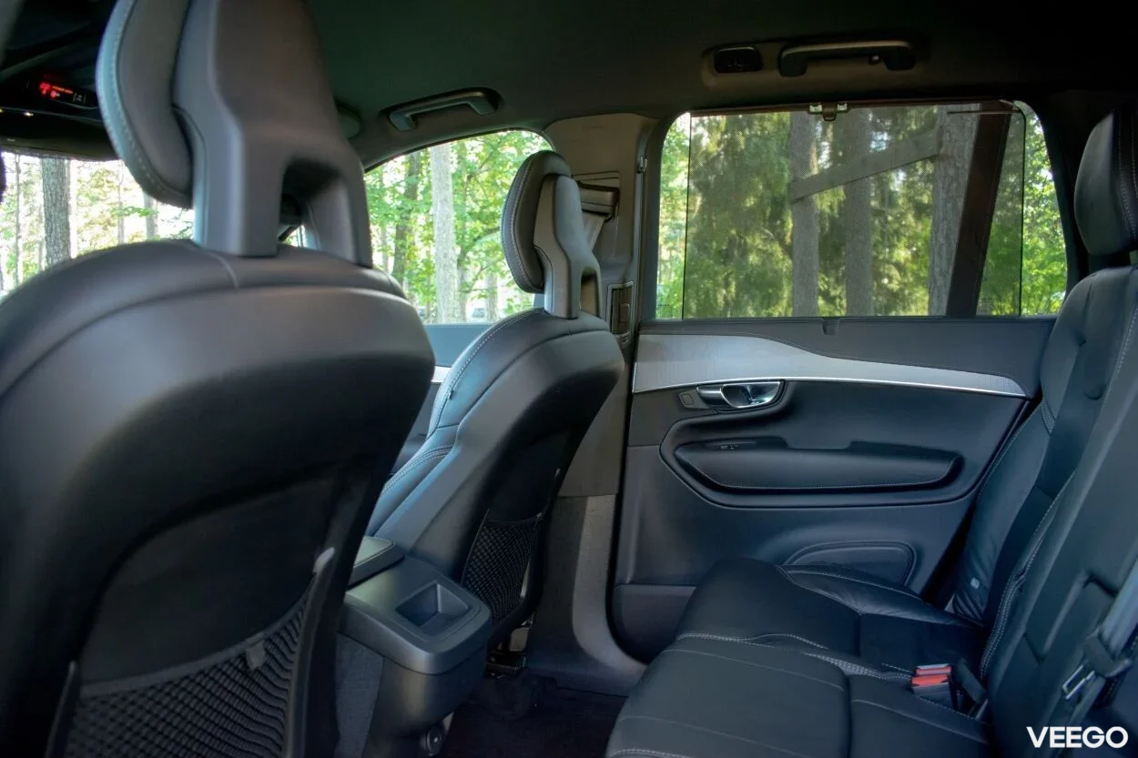 Volvo XC90 7s R-Design DARK Intelli PRO 2 190kW