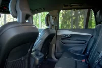 Volvo XC90 7s R-Design DARK Intelli PRO 2 190kW thumbnail