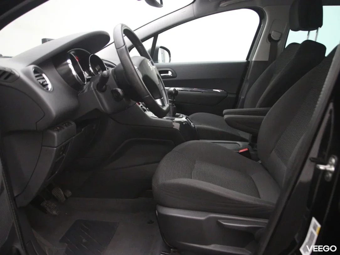 Peugeot 5008 1.6 88kW