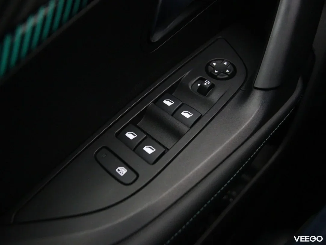 Peugeot 2008 1.2 96kW