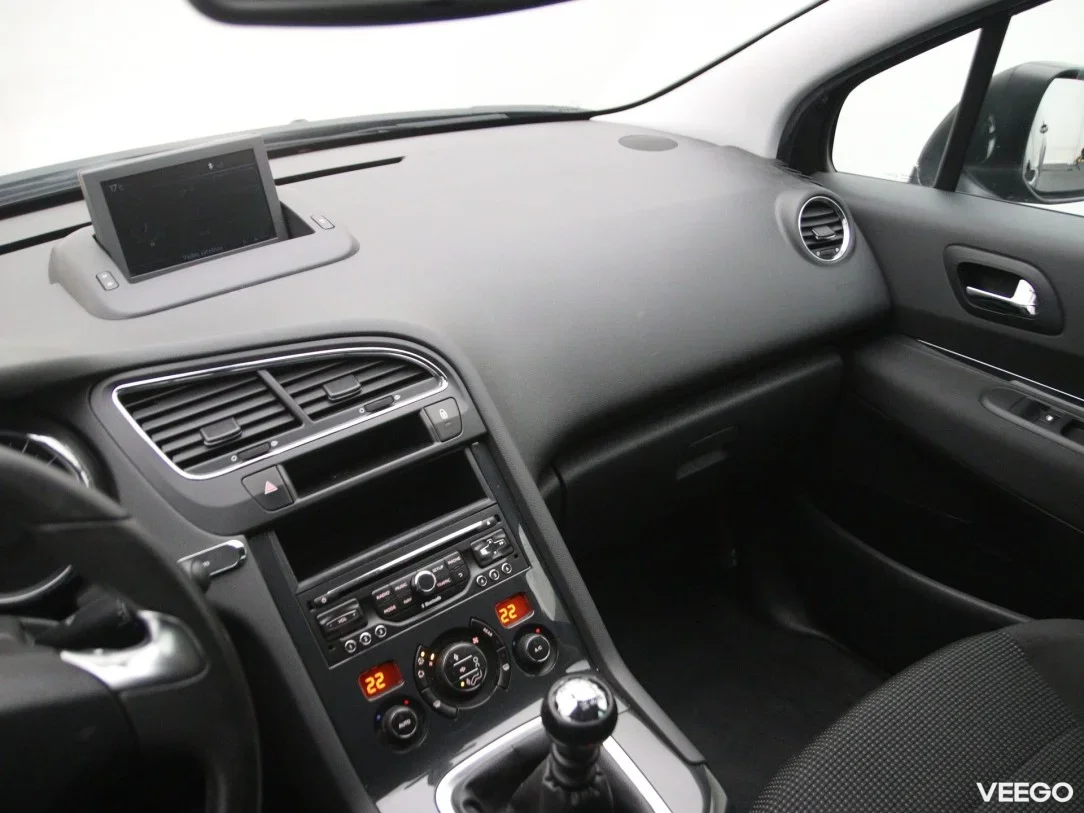 Peugeot 5008 1.6 88kW