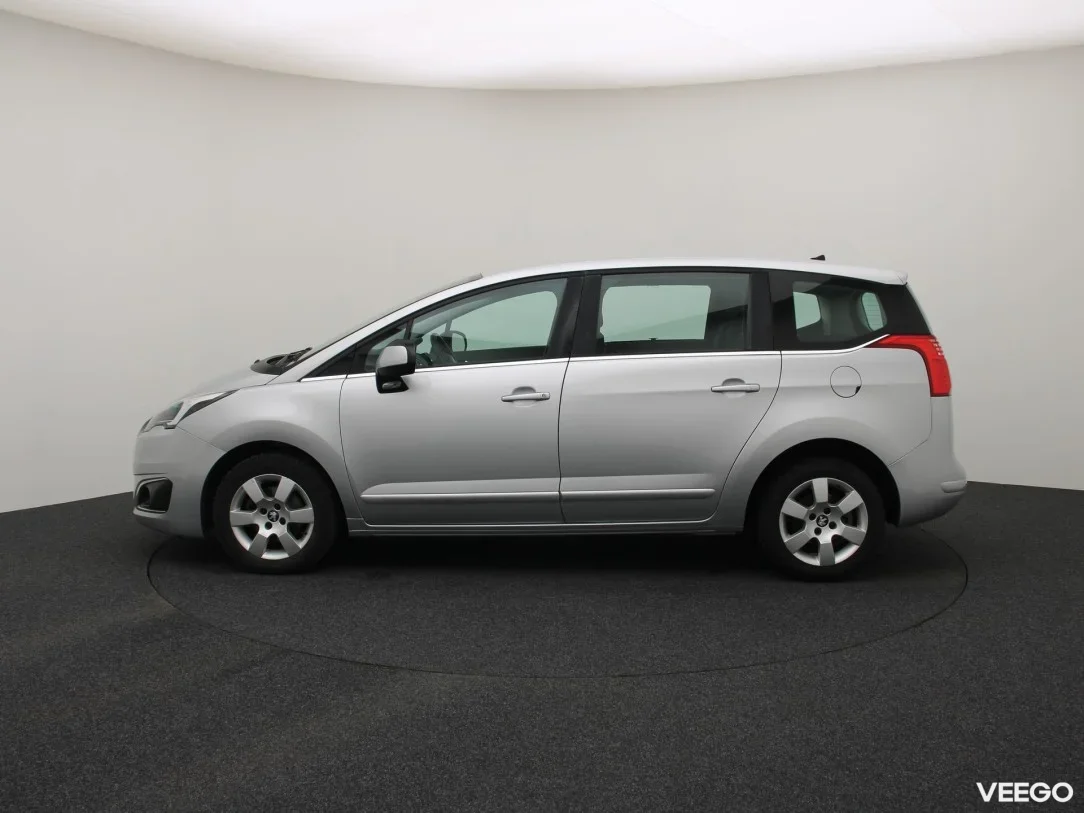 Peugeot 5008 1.6 84kW