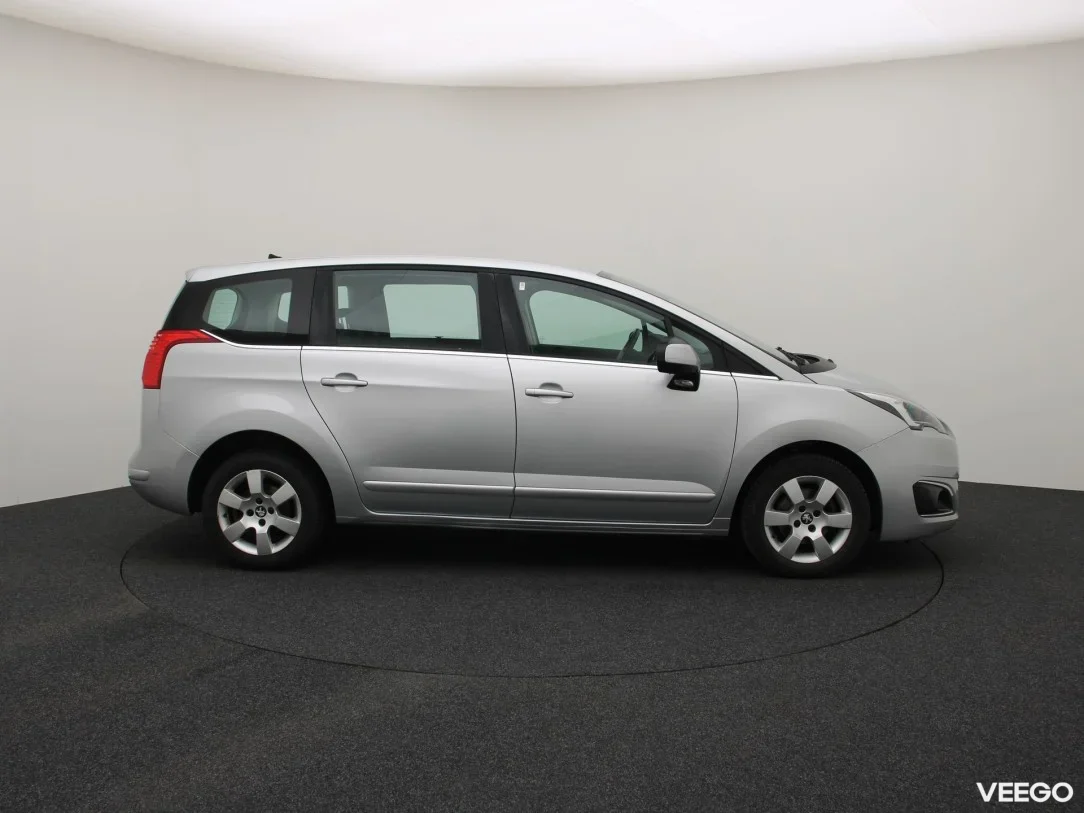 Peugeot 5008 1.6 84kW