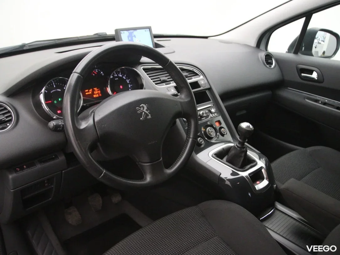Peugeot 5008 1.6 84kW