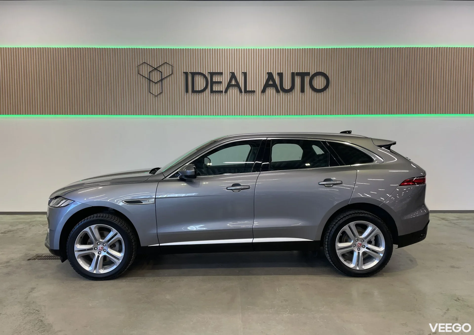 Jaguar F-Pace - 184kW