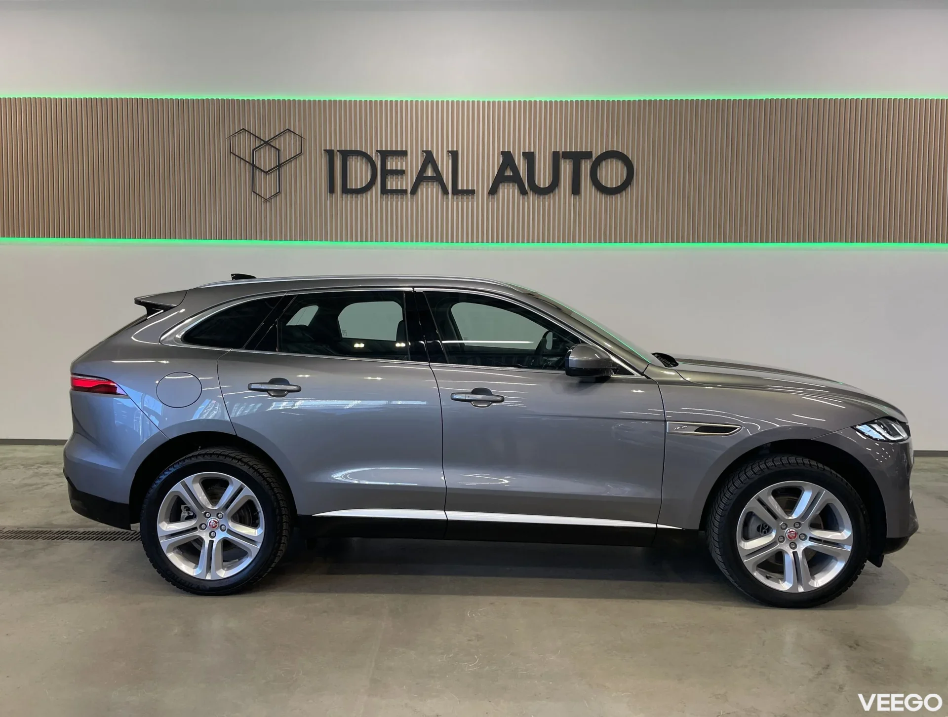 Jaguar F-Pace - 184kW