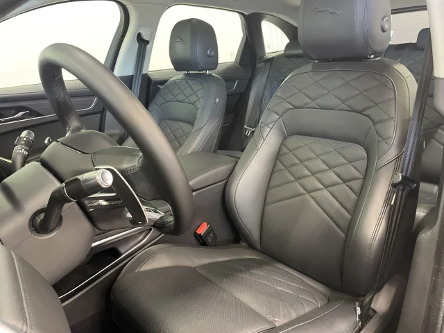 Image of Jaguar F-Pace - 184kW