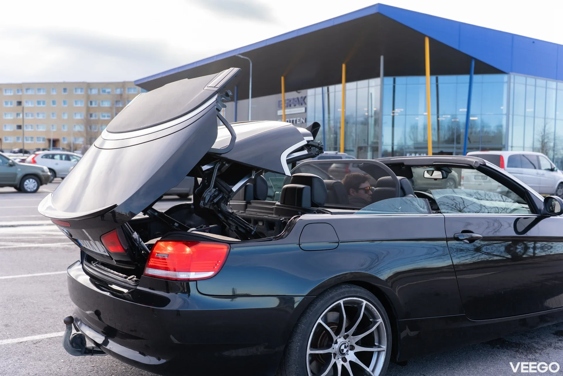 BMW 330 E93 3.0 180kW