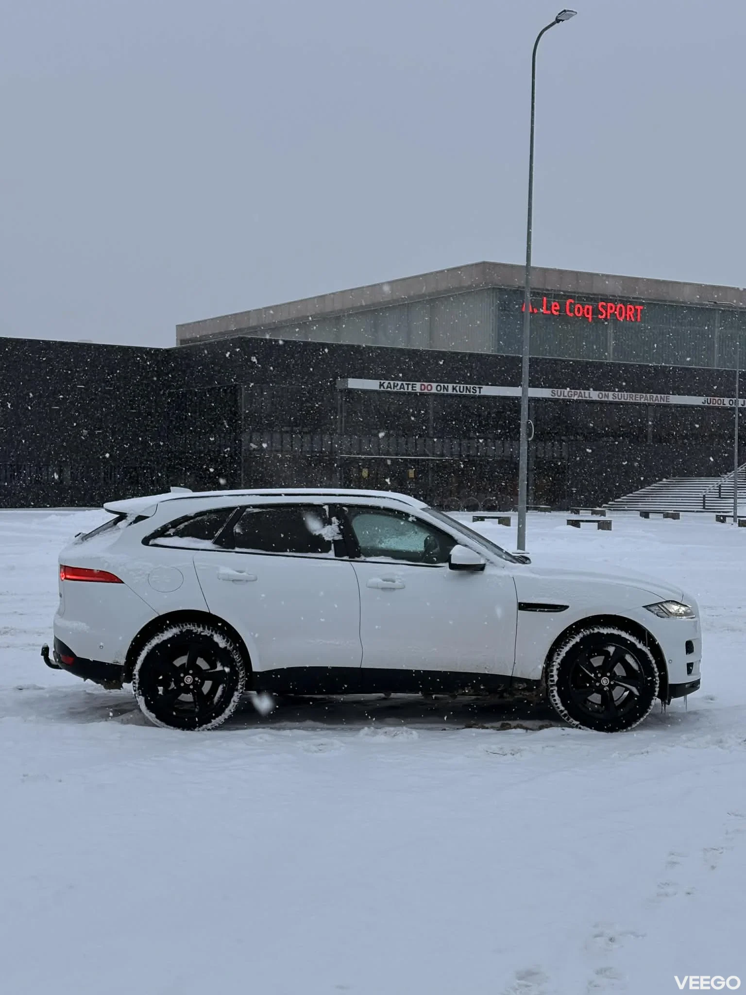 Jaguar F-Pace 3.0 221kW