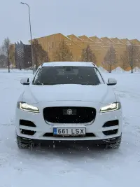 Jaguar F-Pace 3.0 221kW thumbnail