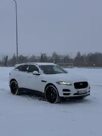 Jaguar F-Pace 3.0 221kW thumbnail