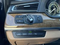 BMW 740 3.0 225kW thumbnail