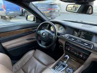 BMW 740 3.0 225kW thumbnail