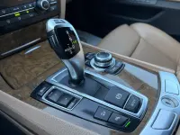 BMW 740 3.0 225kW thumbnail