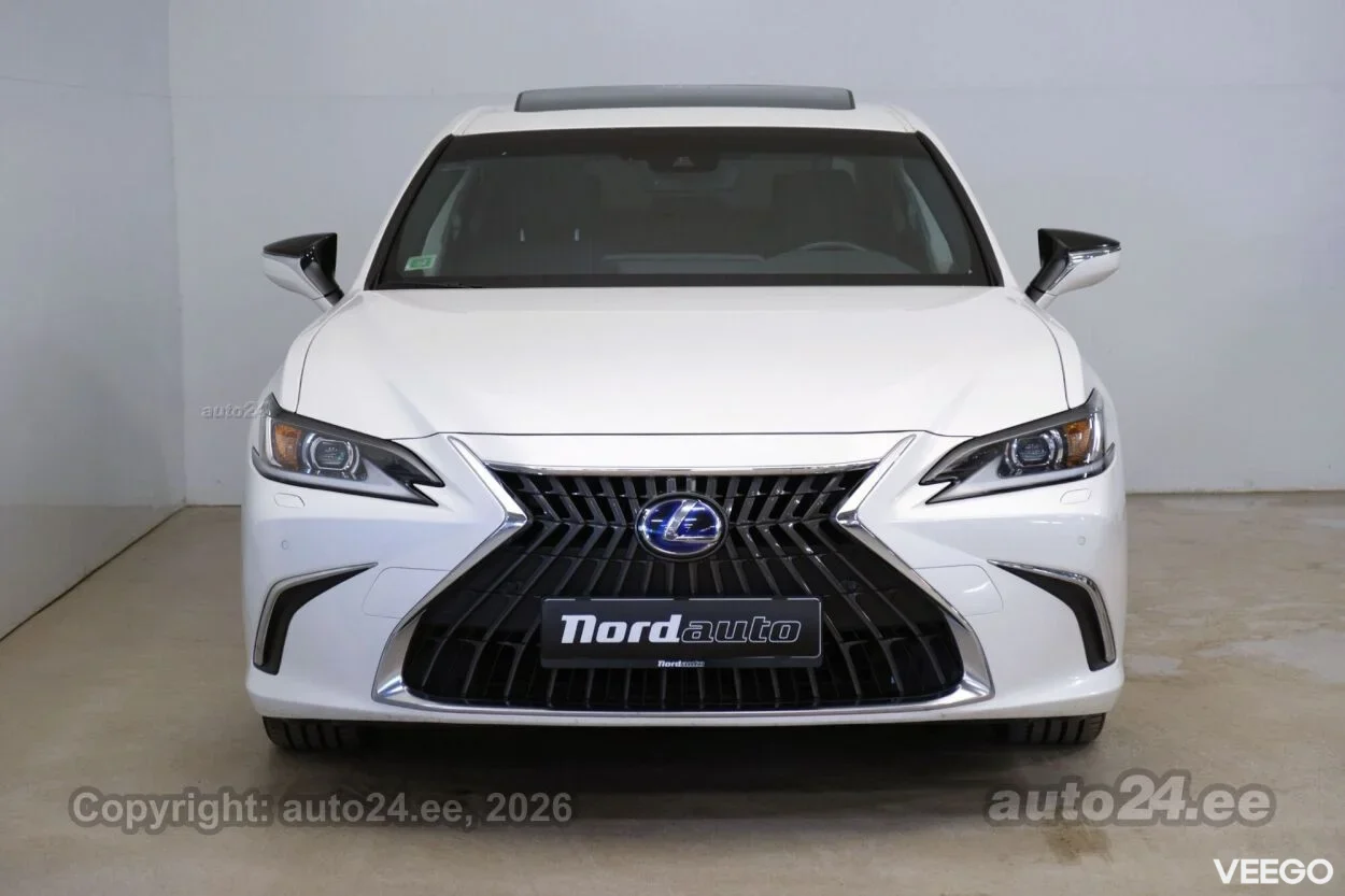 Lexus ES 300h Executive Facelift MY2023 2.5 131kW
