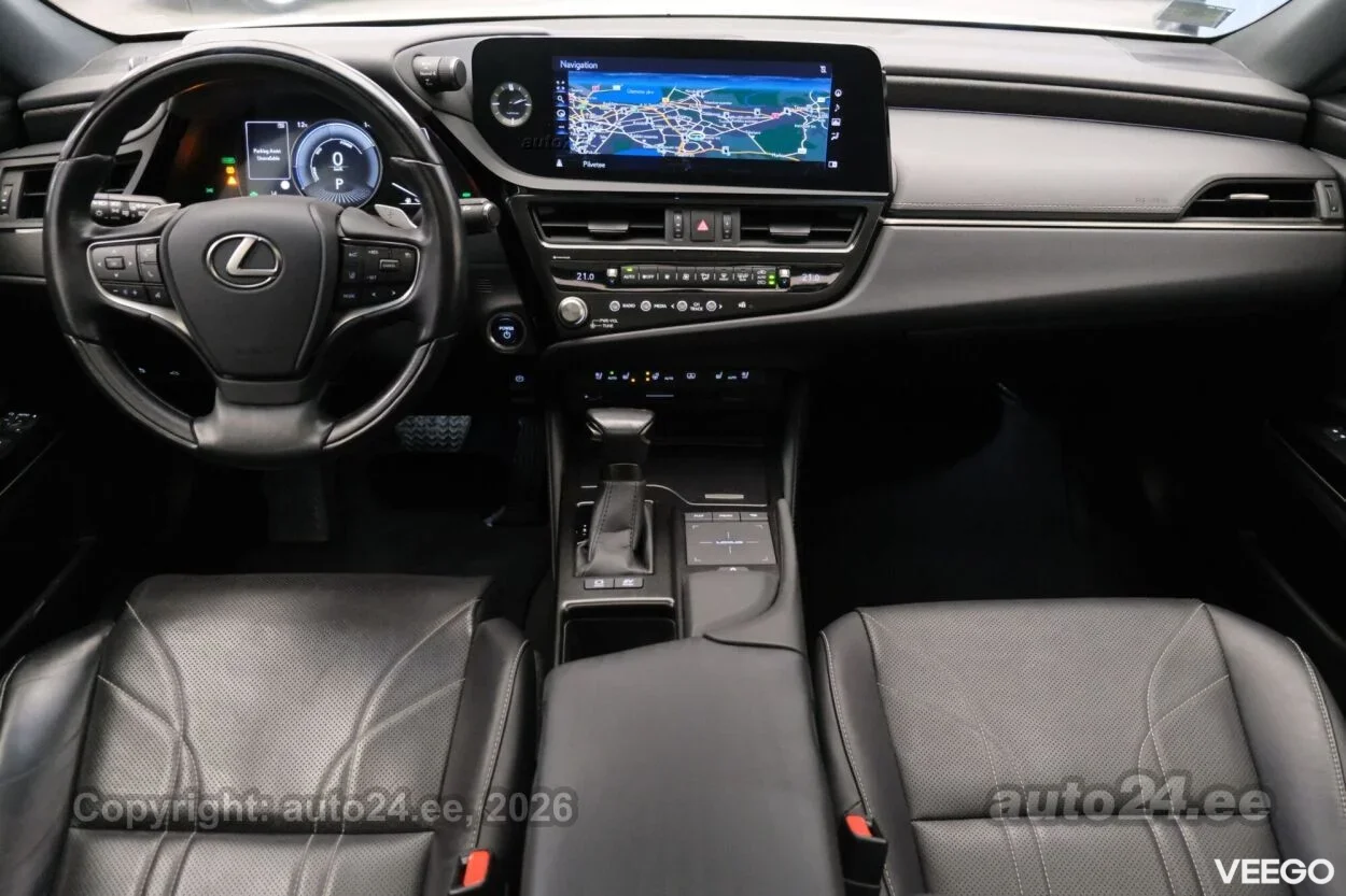 Lexus ES 300h Executive Facelift MY2023 2.5 131kW