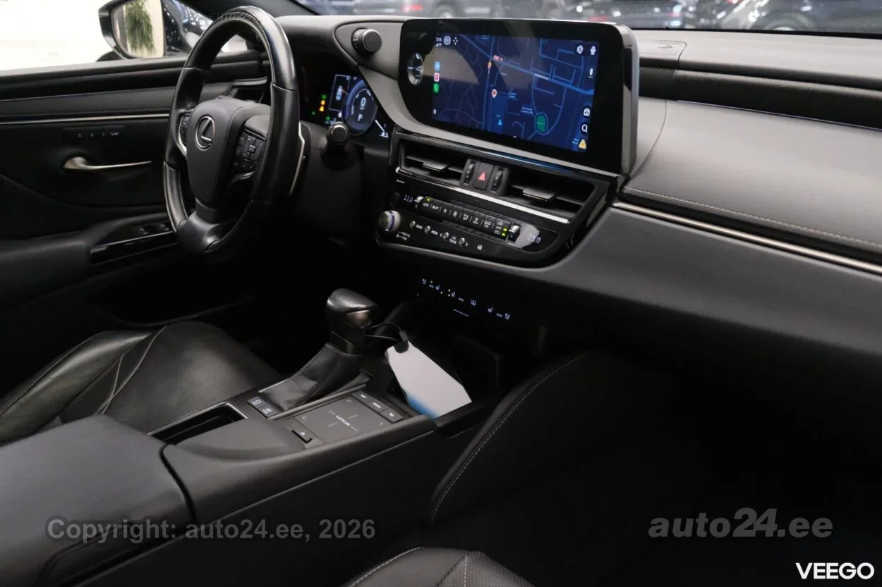 Lexus ES 300h Executive Facelift MY2023 2.5 131kW