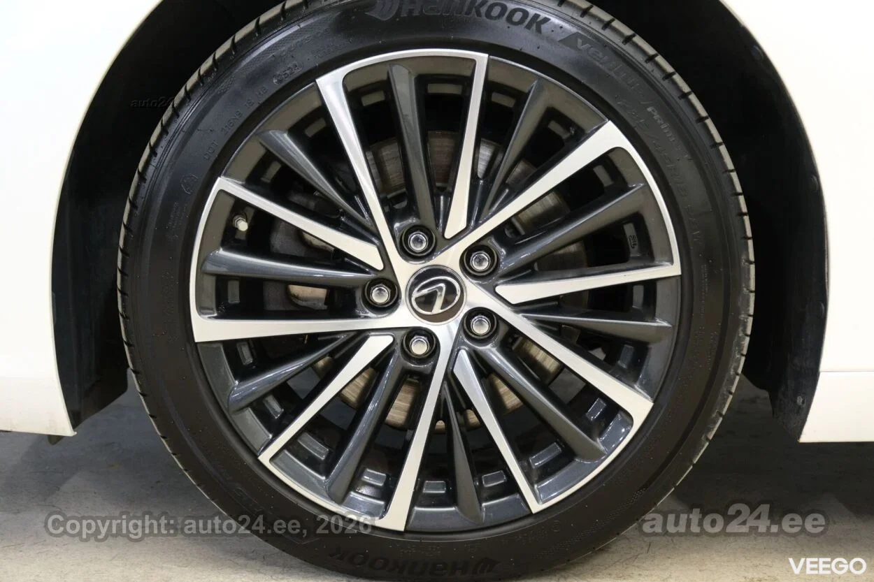 Lexus ES 300h Executive Facelift MY2023 2.5 131kW