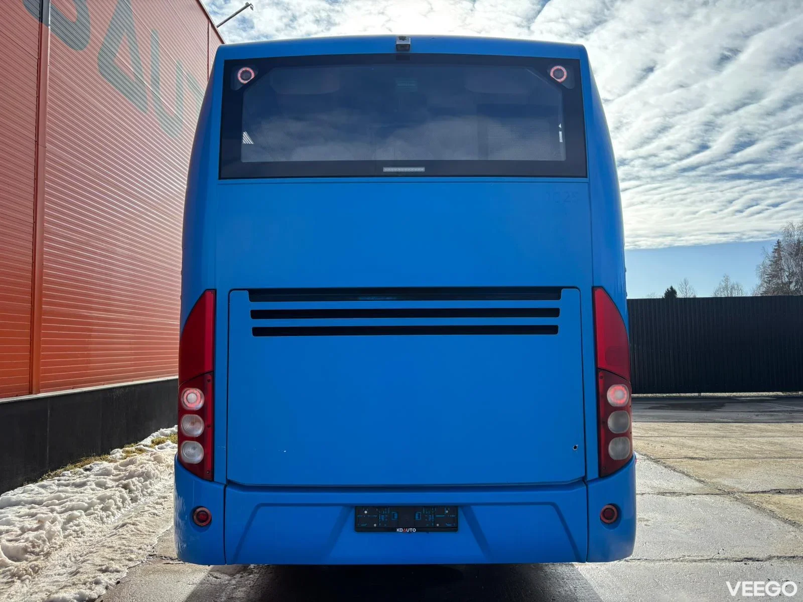 Volvo B8R AC / AUXILIARY HEATING / WC / WHEELCHAIR LIFT 240kW