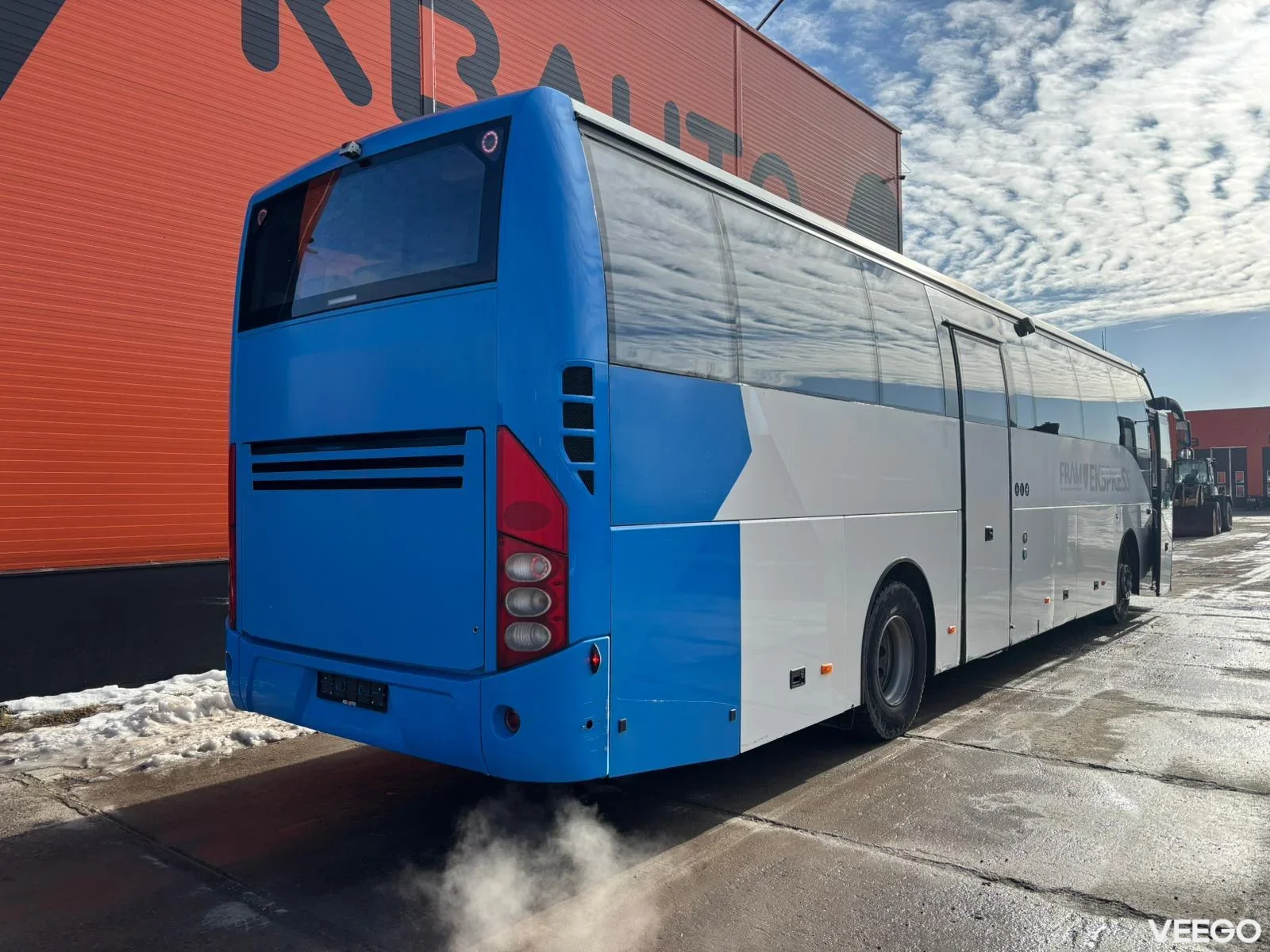 Volvo B8R AC / AUXILIARY HEATING / WC / WHEELCHAIR LIFT 240kW