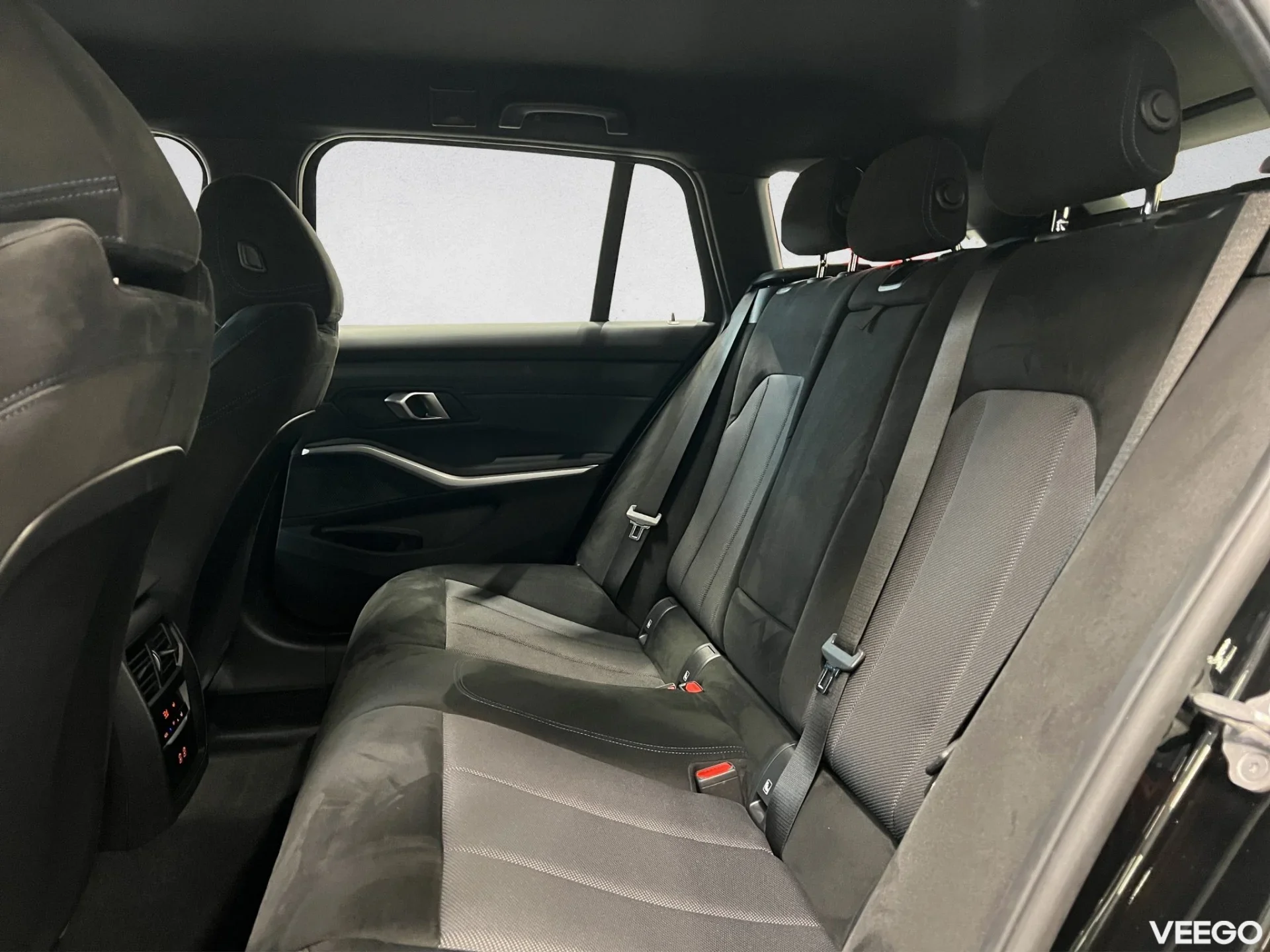 BMW 330 M-Sportpakett LCI 190kW