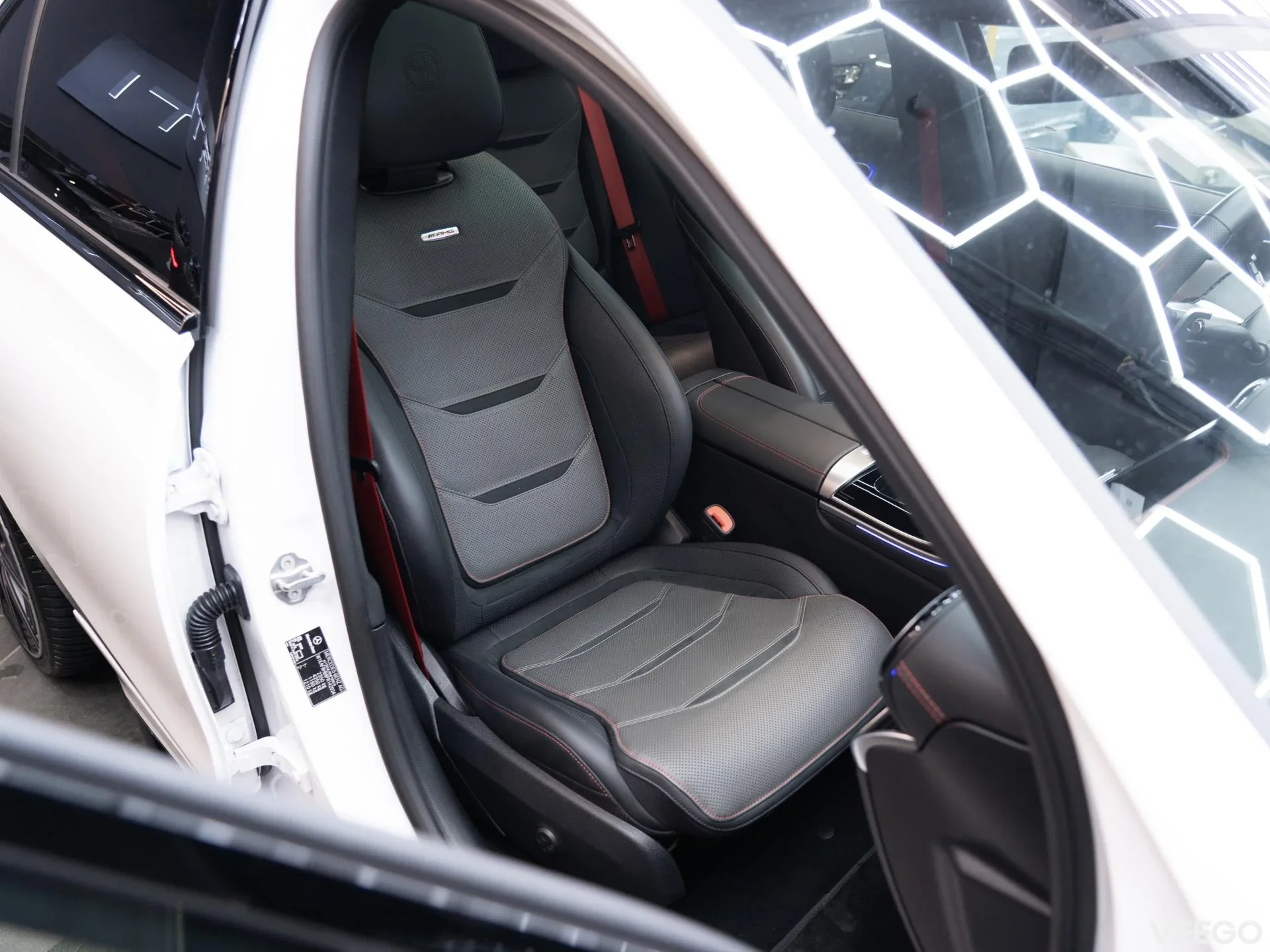 Mercedes-Benz C43 AMG 2.0 300kW