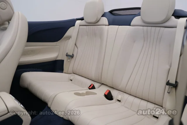 Image of Mercedes-Benz E200 AMG 4matic Cabrio 2 145kW