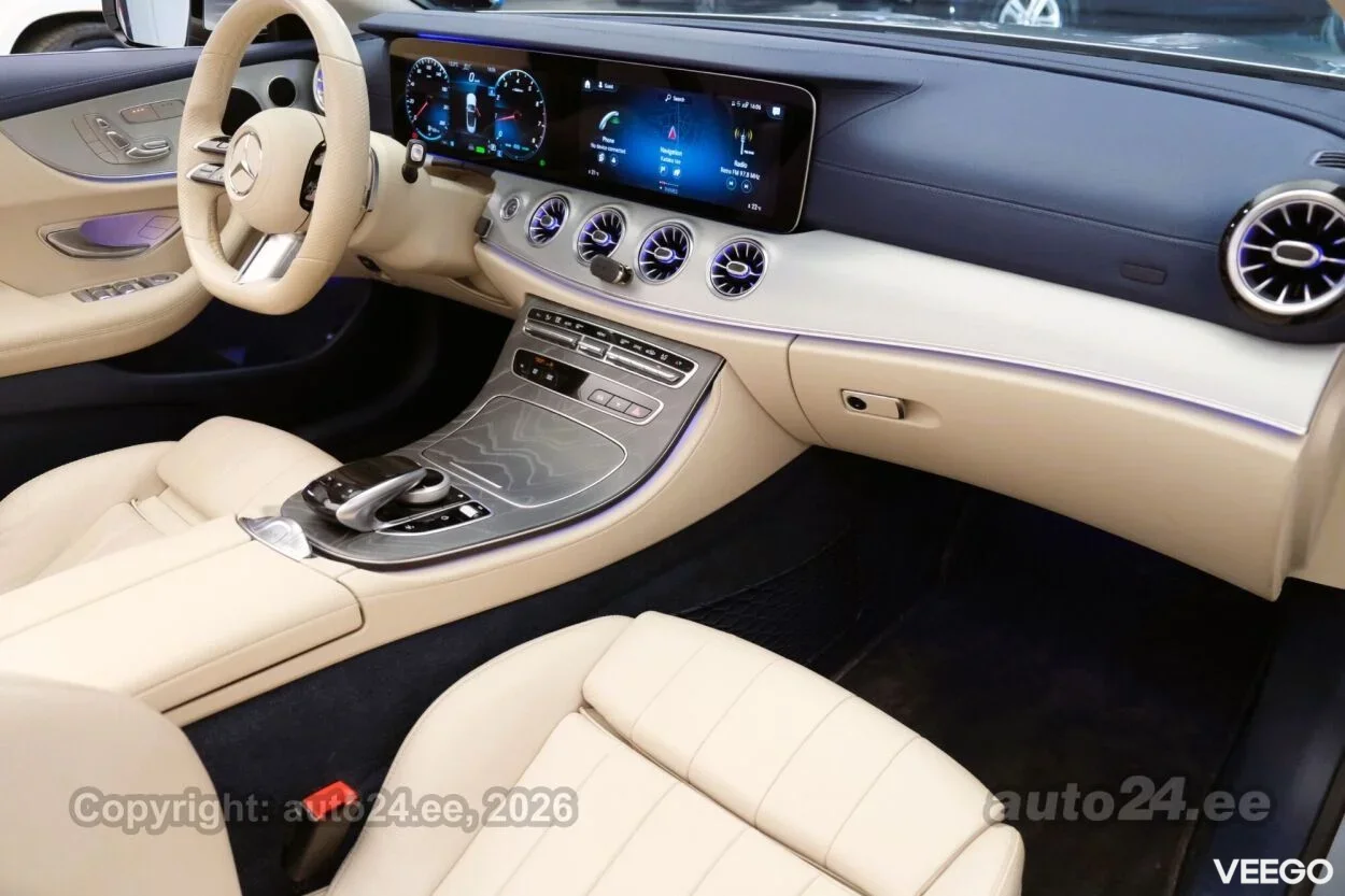 Mercedes-Benz E200 AMG 4matic Cabrio 2 145kW