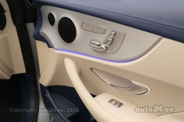 Image of Mercedes-Benz E200 AMG 4matic Cabrio 2 145kW