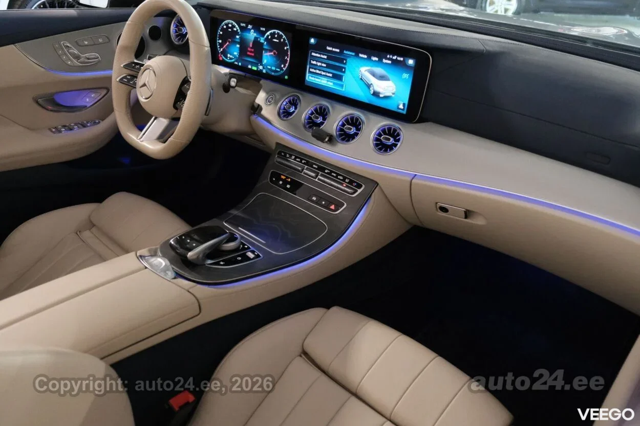 Mercedes-Benz E200 AMG 4matic Cabrio 2 145kW