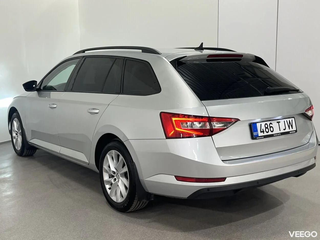 Skoda Superb Combi Active FL PLUS 7-k  DSG 4x4 2 140kW