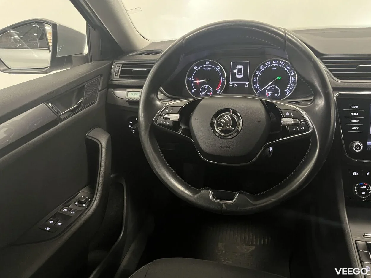 Skoda Superb Combi Active FL PLUS 7-k  DSG 4x4 2 140kW