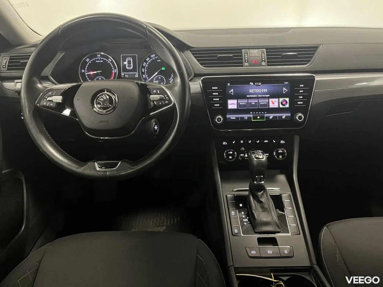 Skoda Superb Combi Active FL PLUS 7-k  DSG 4x4 2 140kW