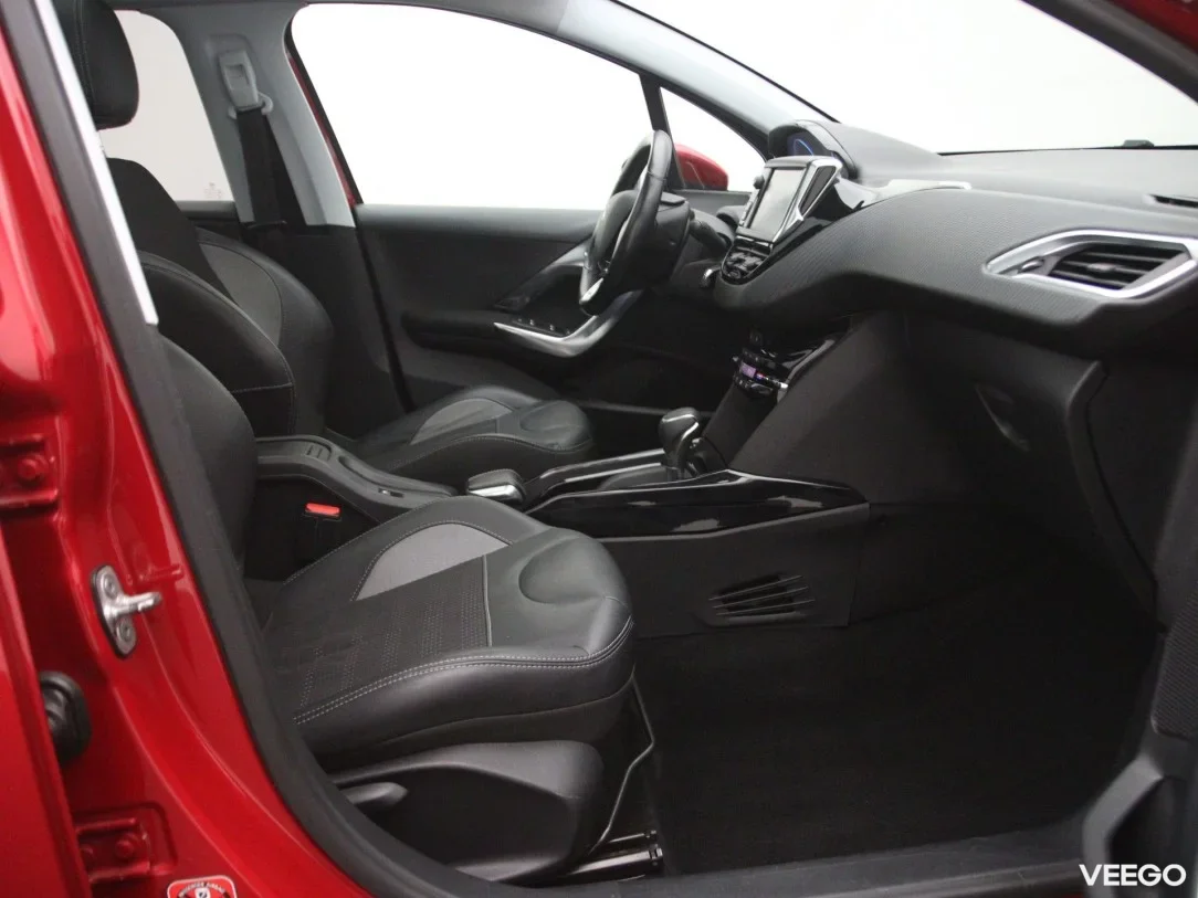 Peugeot 2008 1.2 81kW