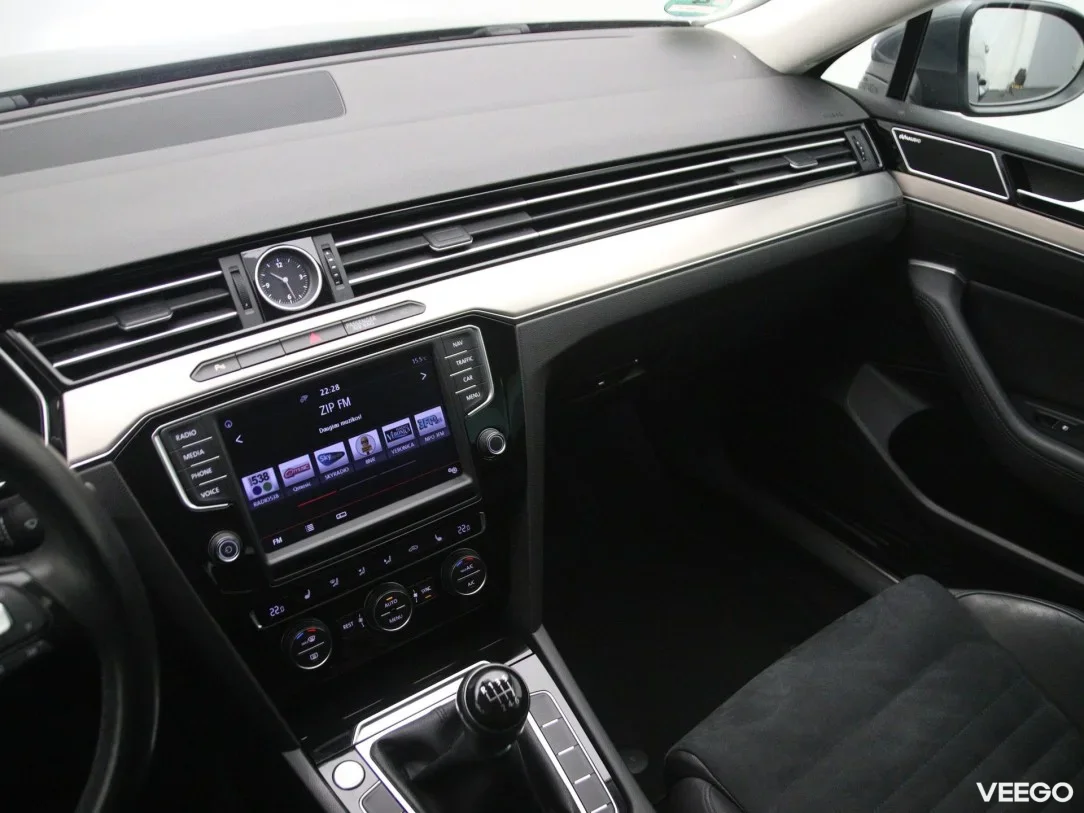 Volkswagen Passat 1.6 88kW