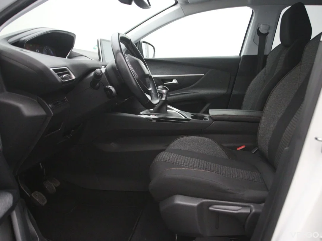 Peugeot 3008 1.2 96kW