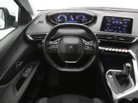 Peugeot 3008 1.2 96kW thumbnail