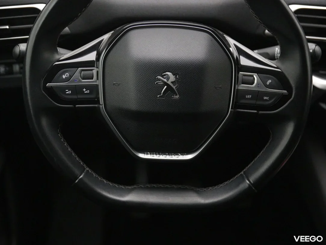 Peugeot 3008 1.2 96kW